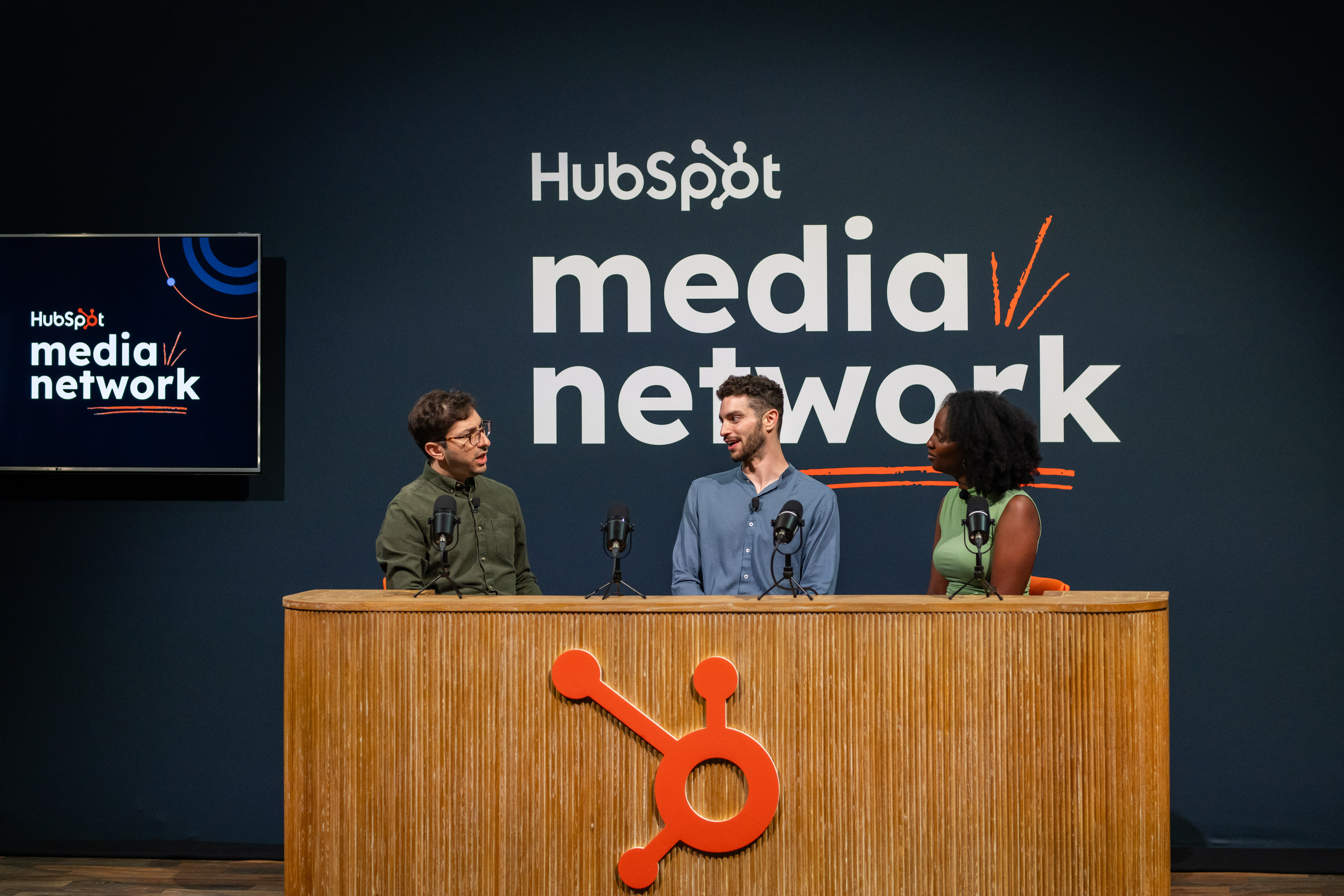 HubSpot 是什麼？ | HubSpot 全球領先的 CRM 客戶管理平台 | Hububble CRM 導入顧問